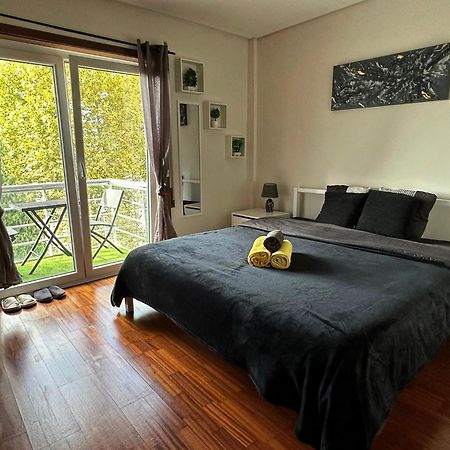 Modern Private Suite With Balcony & Bathroom - King And Queen Beds Vila Nova de Gaia Kültér fotó